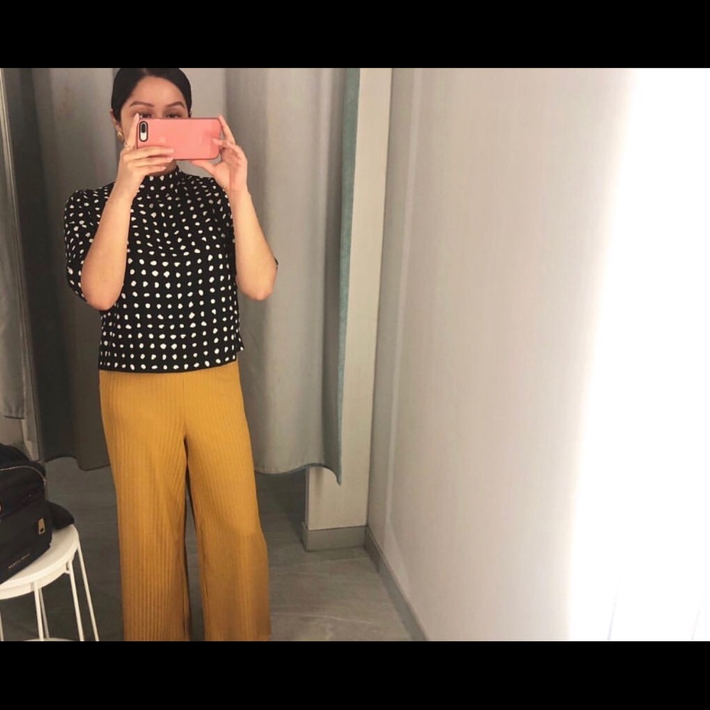 Mustard yellow ankle pants